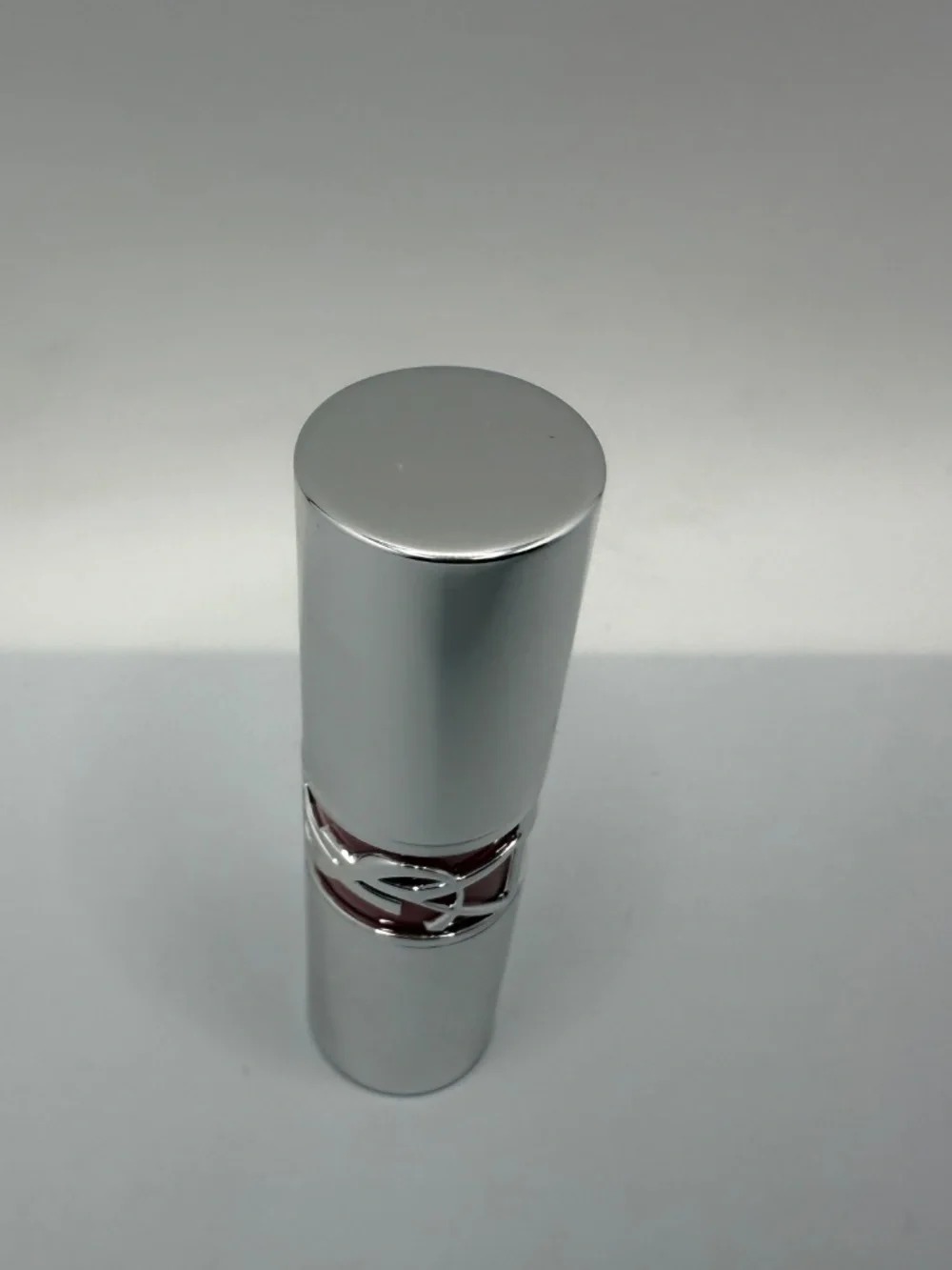 GORGEOUS NWB-YSL LOVESHINE HIGH SHINE CARING LIPSTICK! (MADE IN FRANCE)